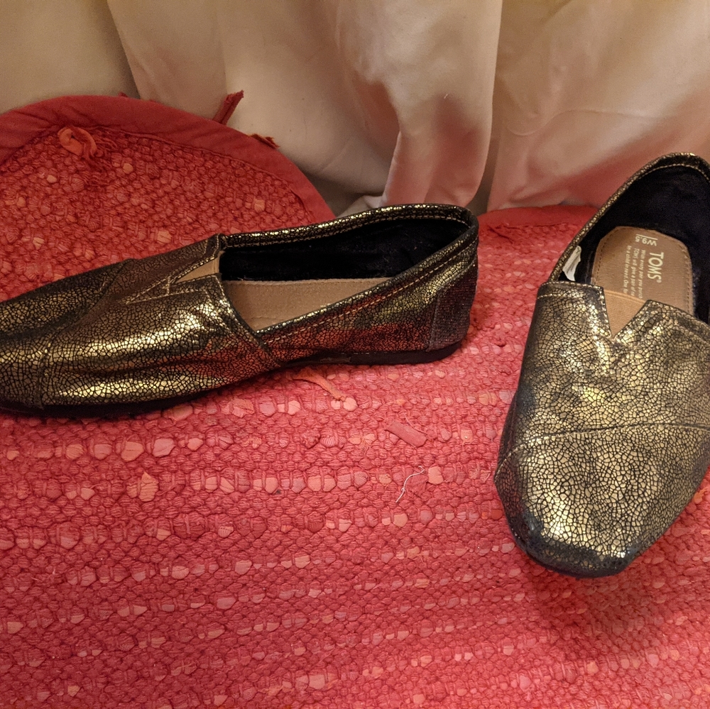 Toms shoes